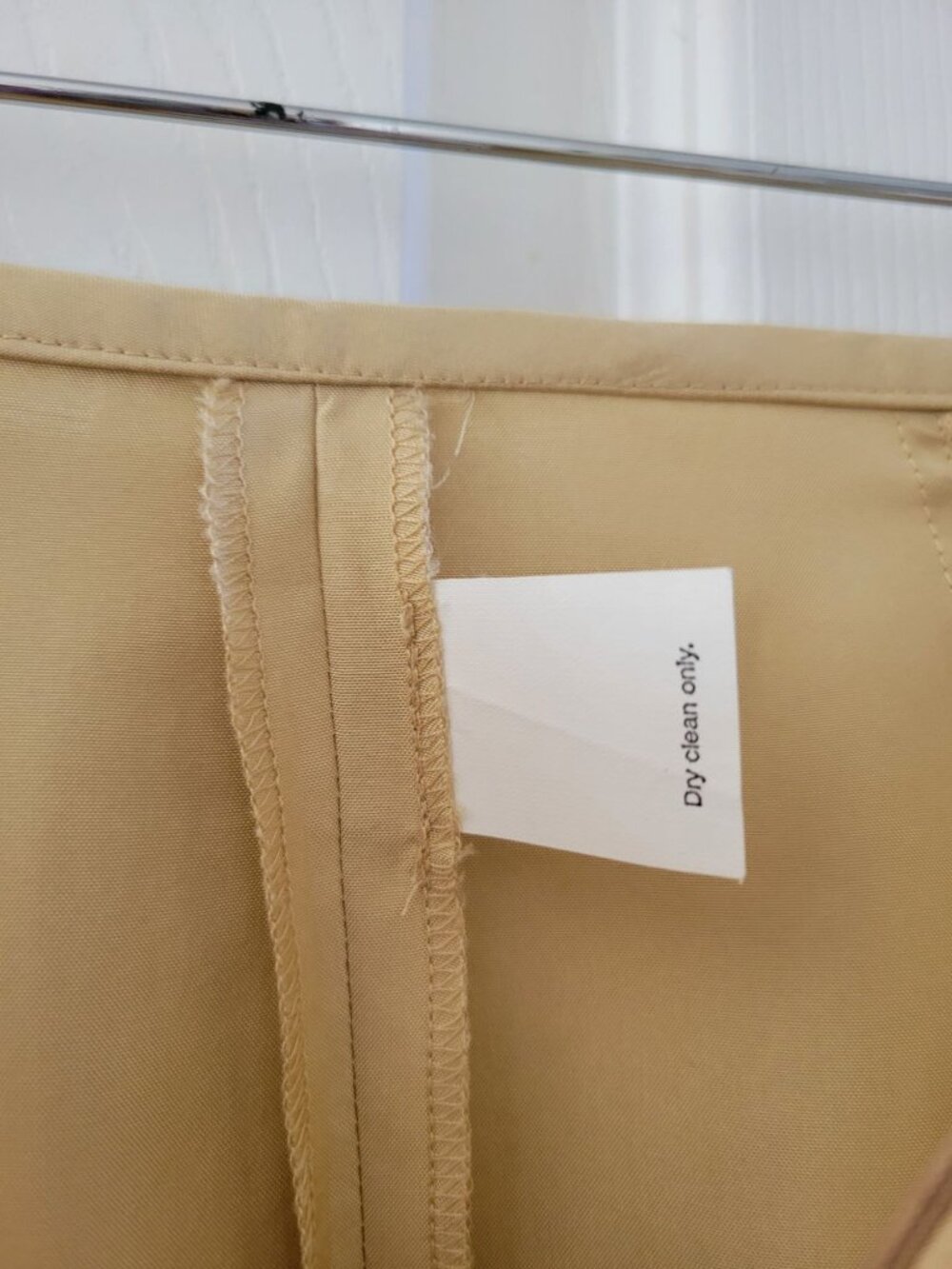 J. Crew 100% Silk Pintuck Midi Skirt Butter Yellow size 4 Y2k Ruffled hem - Picture 5 of 6